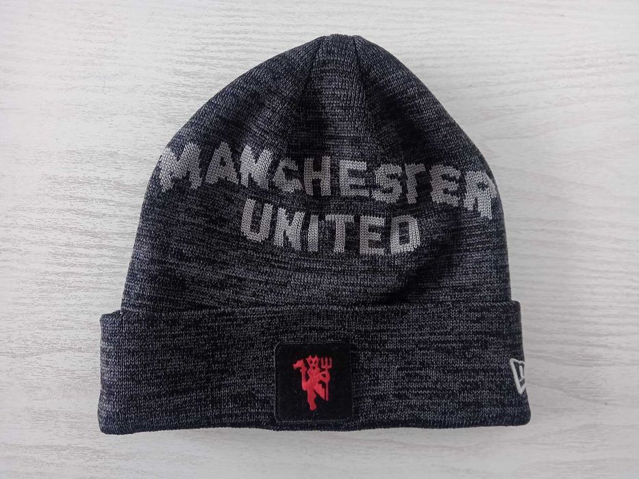 НОВА Manchester United New Era зимна шапка
