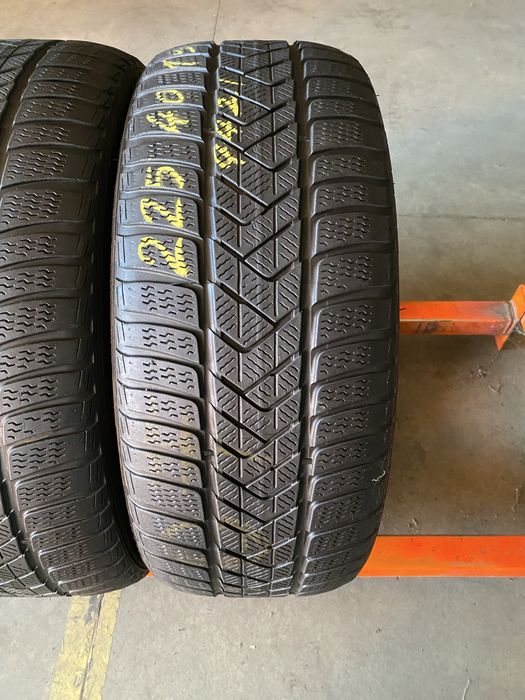 Anvelope iarna 225/40/19 Pirelli Sottozero 3 225 40 19 R19