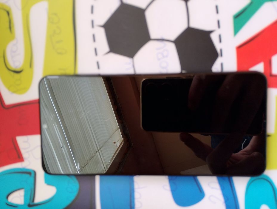 Продавам Samsung A12