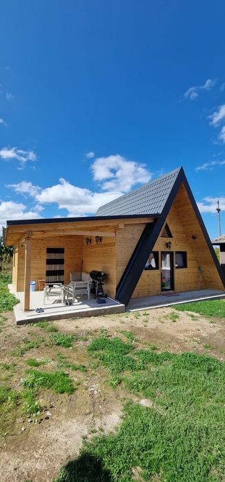 Executam cabane tip A frame (Acceptam variante auto)