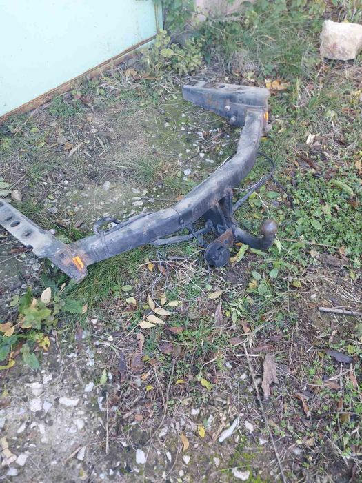 Продавам теглич за Jeep Cherokee