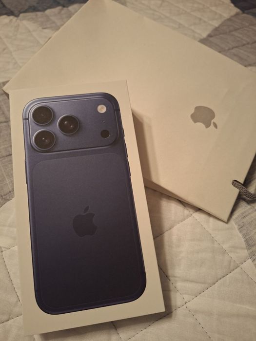 Iphone 17pro blue 256гб
