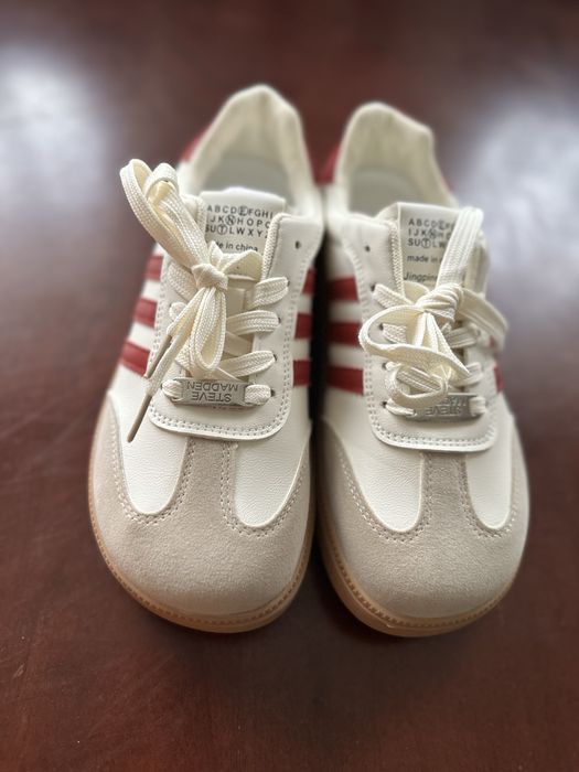 Продам новые кроссовки