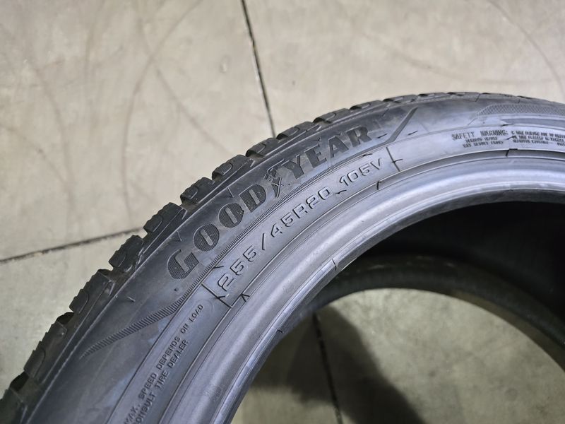 285/40/20//255/45/20 GOODYEAR