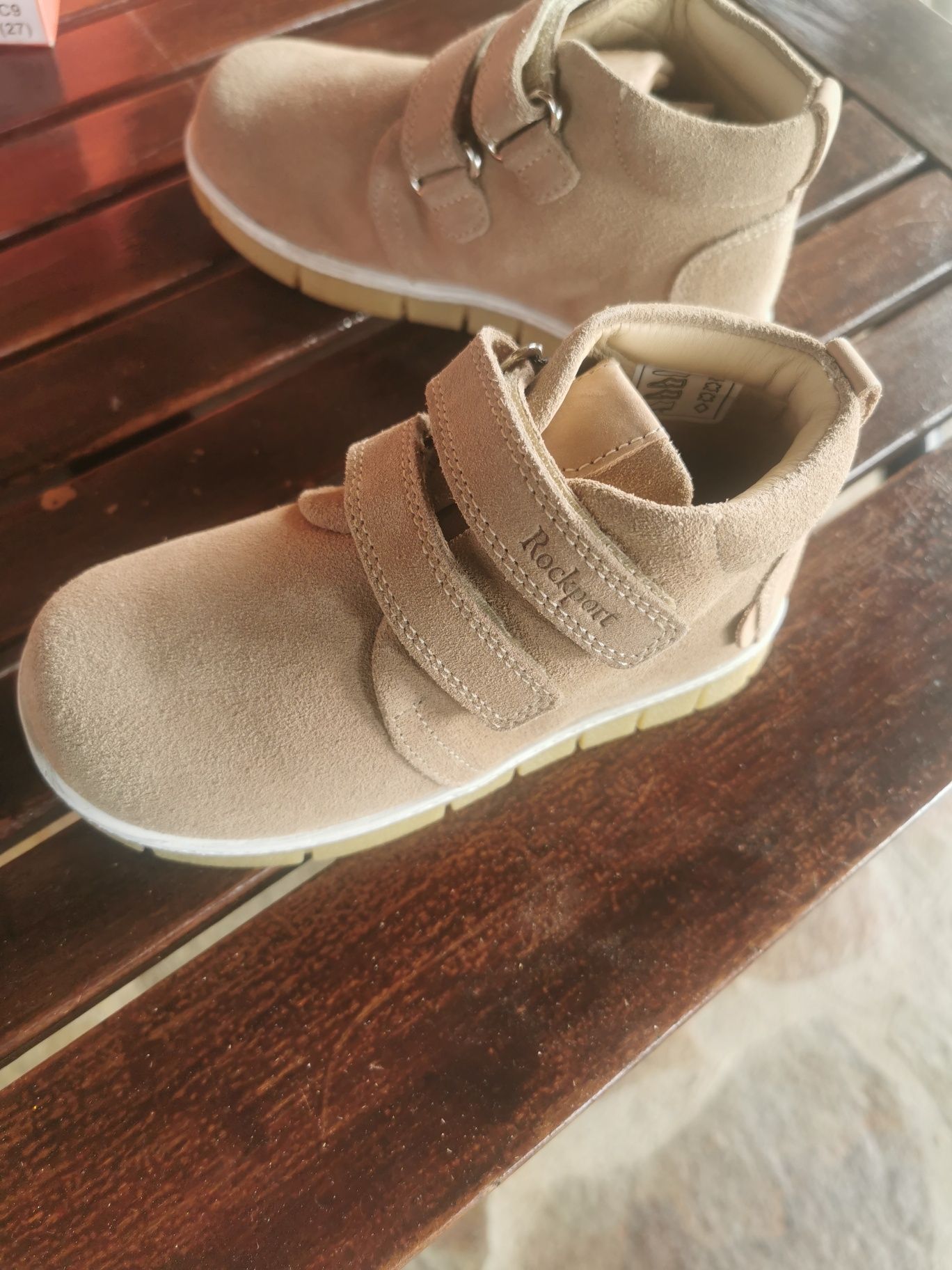 Vand pantofi cu clape scai adidas copii C8, 26 noi din piele culoarea