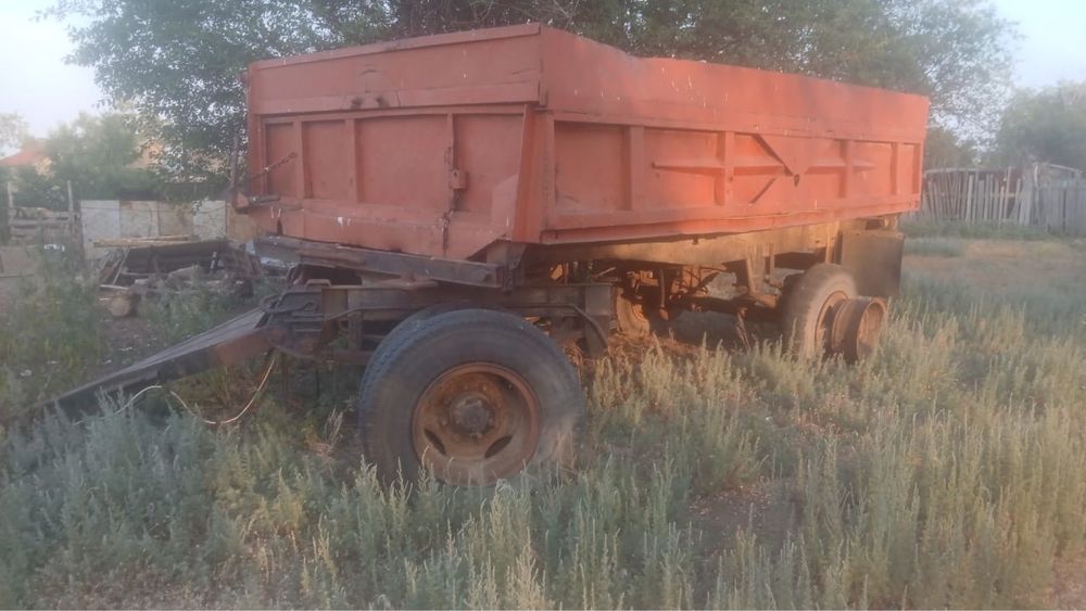 Продам прицеп,коробку на КамАЗ, и блок