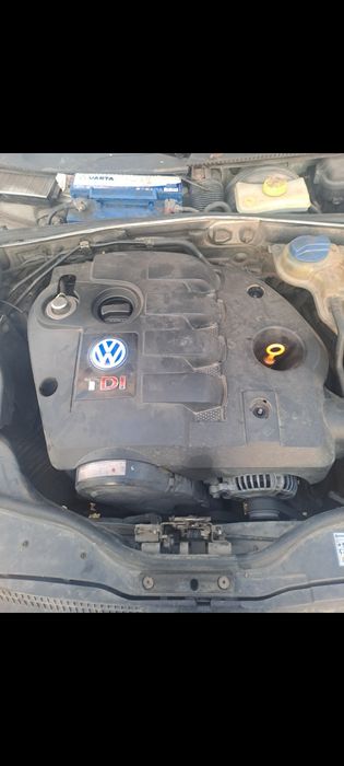 Vând motor vw Passat b5.5 1.9 cod motor avf 131 cp Motor se da cu prob