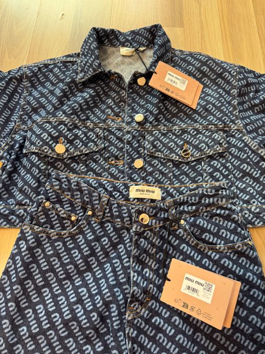 Miu Miu-Автентичен нов дамски комплект M размер