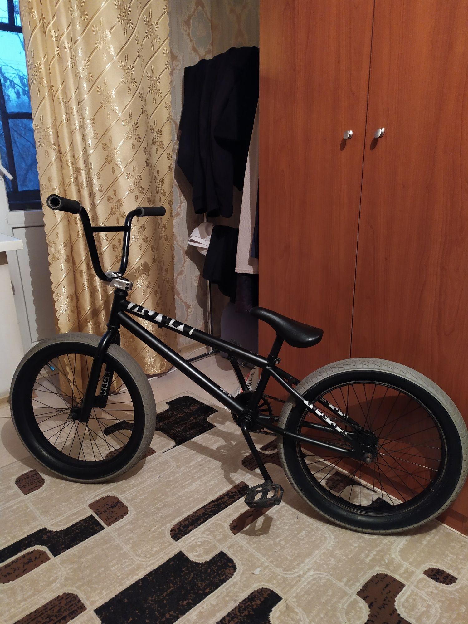 Продам велосипед BMX