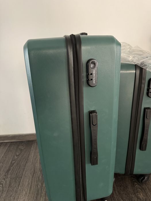 Оригинален куфар Pierre Cardin