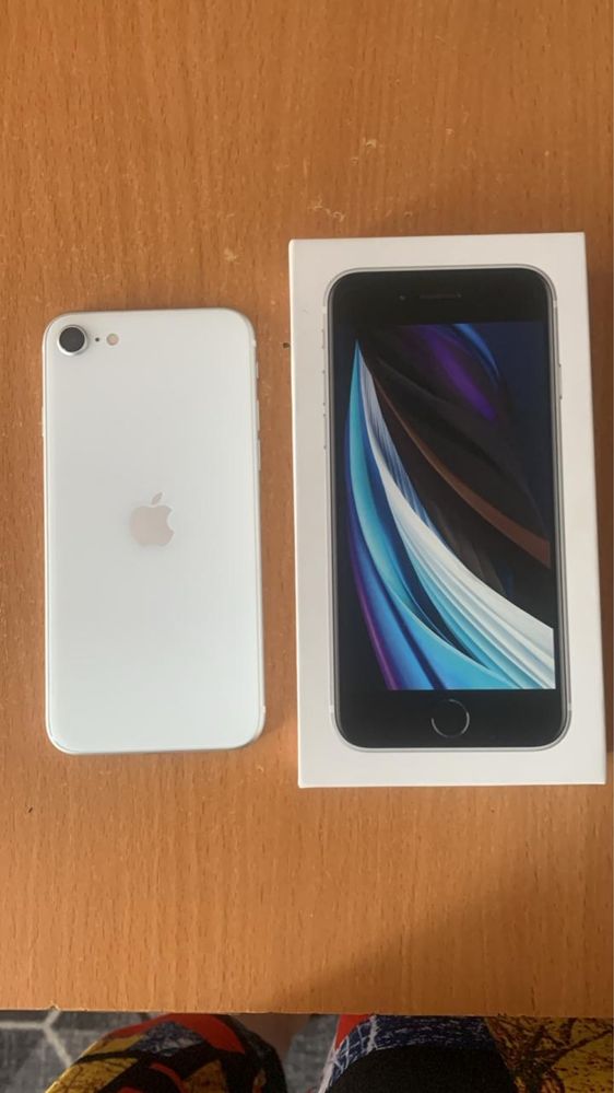 Iphone se2022 в отличном состоянии