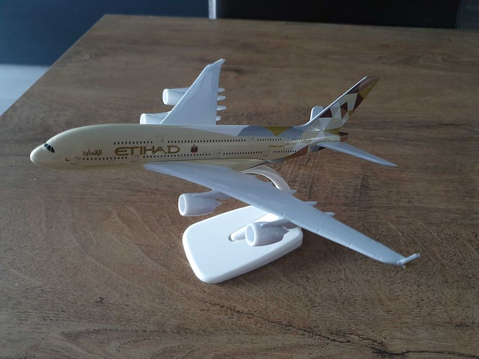 Macheta metalica de avion Etihad (marime medium) | Decoratie