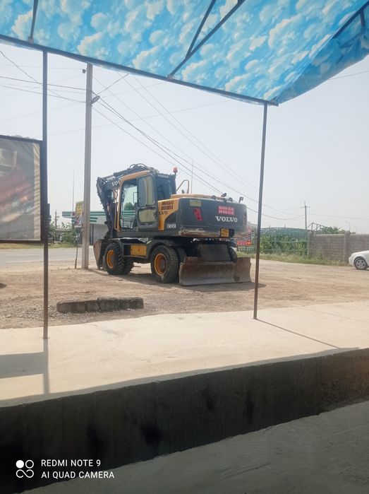 Volvo 145 sotiladi ekskovator ekskavator