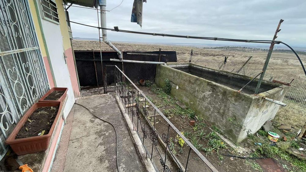 Къща за продажба в.з. Острица