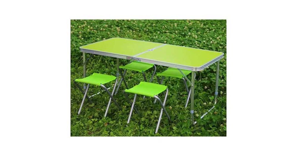 Masa pliabila pentru drumetii Camping cu 4 scaune incluse