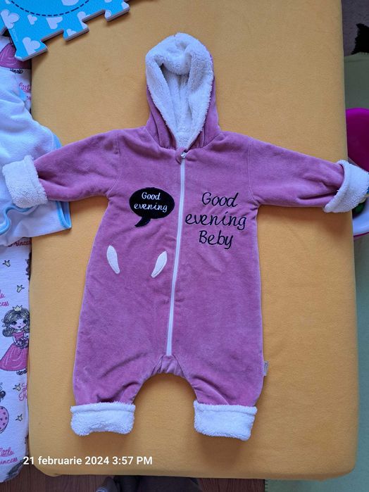 Combinezon bumbac catifelat mov pentru bebe 3-6 luni