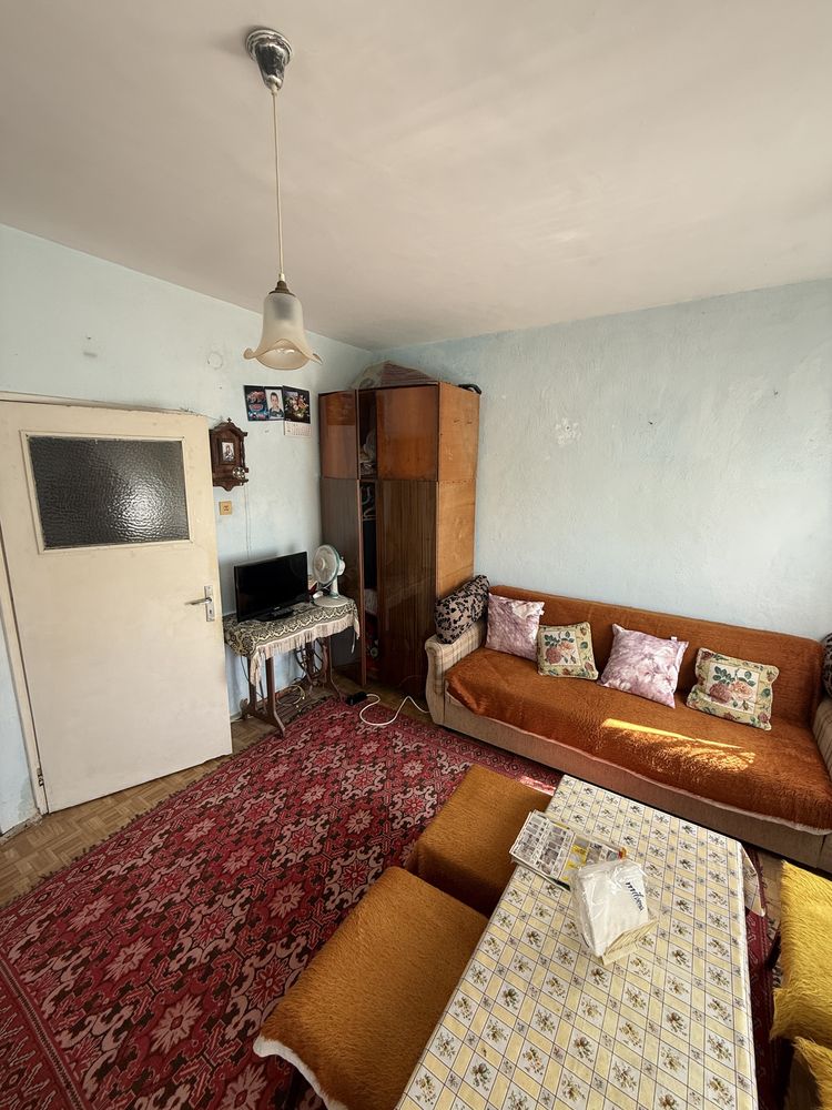 Продава 1-стаен апартамент в гр. Кърджали, кв. Възрожденци