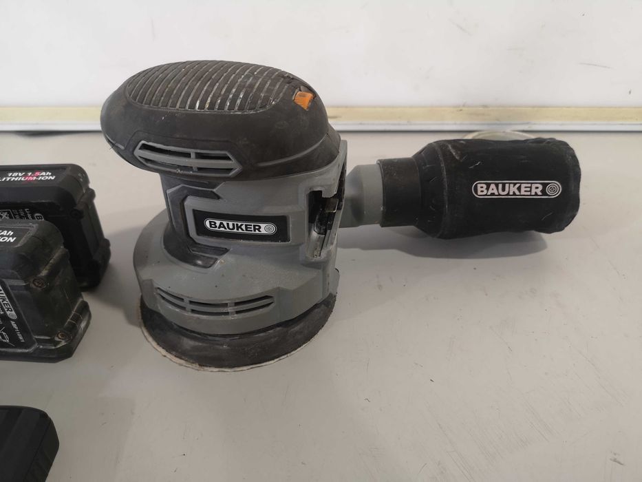 Ексцентър шлайф - Bauker 18 V li ion