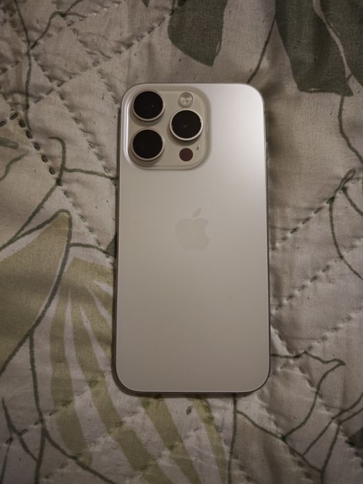 Iphone 15 pro, 128 gb, бял