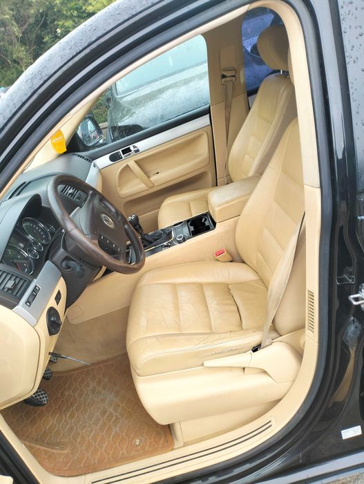 VW Touareg 2.5 R5 ,174 к.с. , 50 броя на части