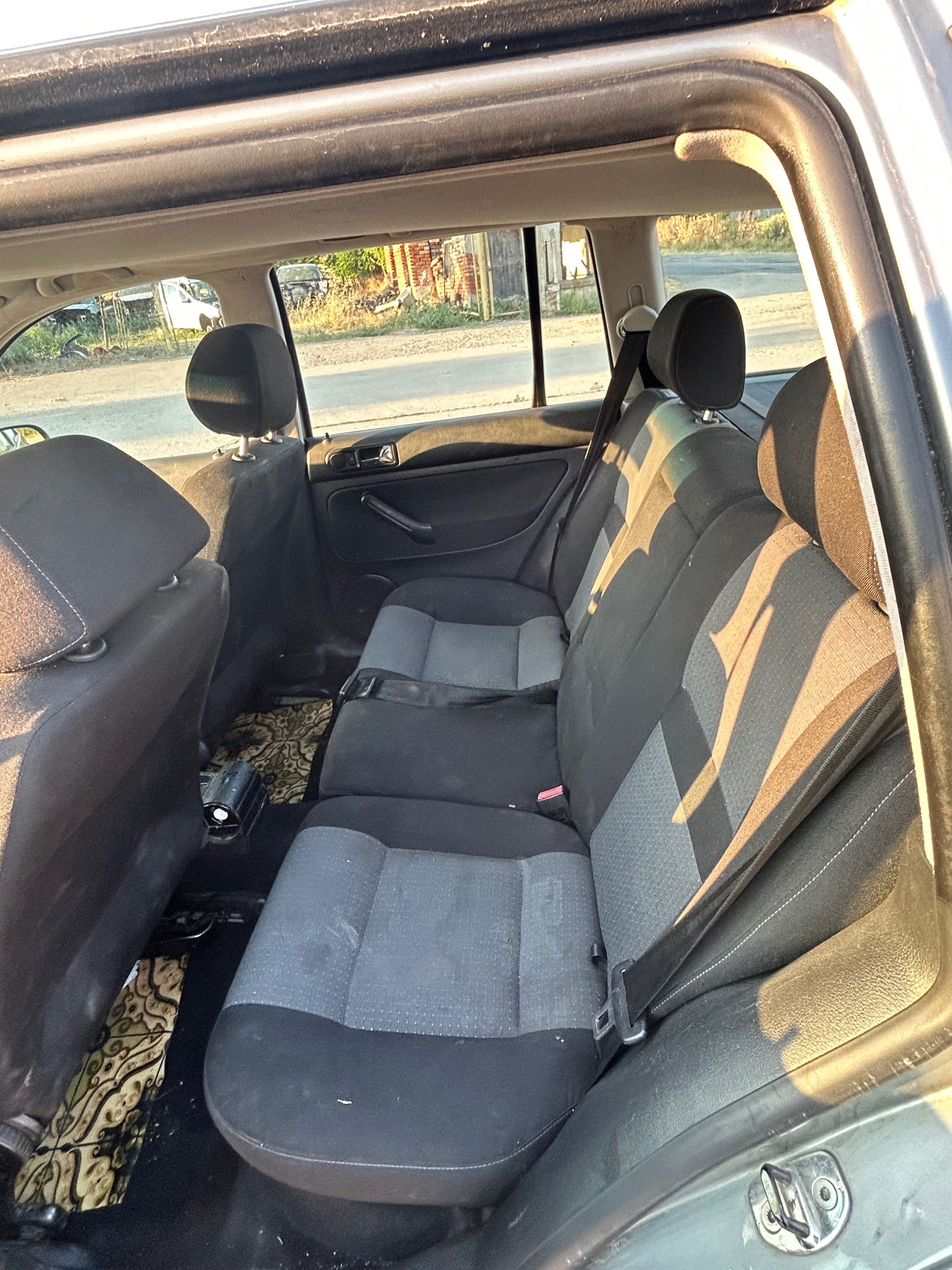 Продавам Golf 4 на части 1.9 101 кс тди