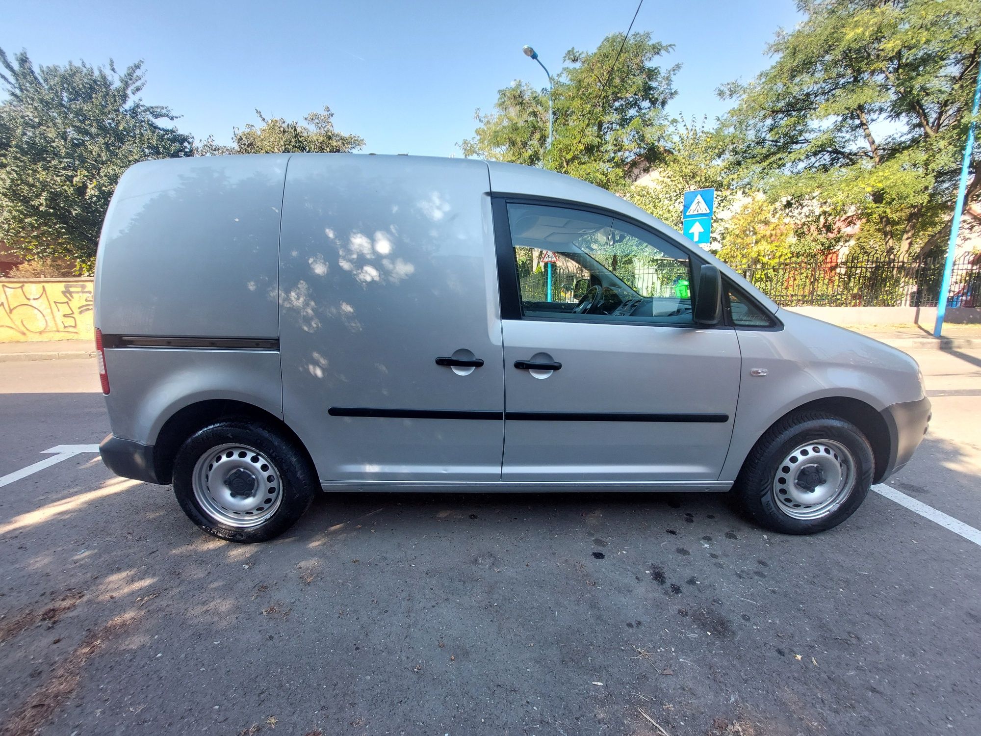 Caddy 1.9 tdi //2008//Recent adusa//
