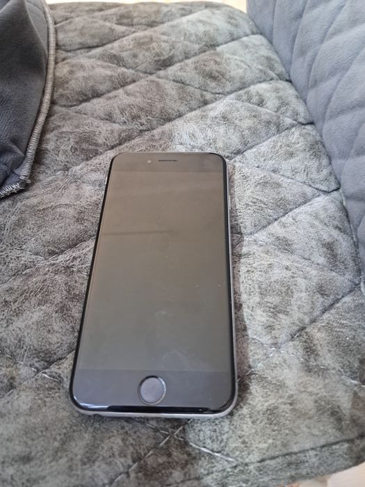 Продам айфон 6S v