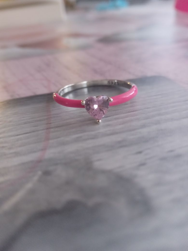 Сребърен пръстен Pink Crystal Heart