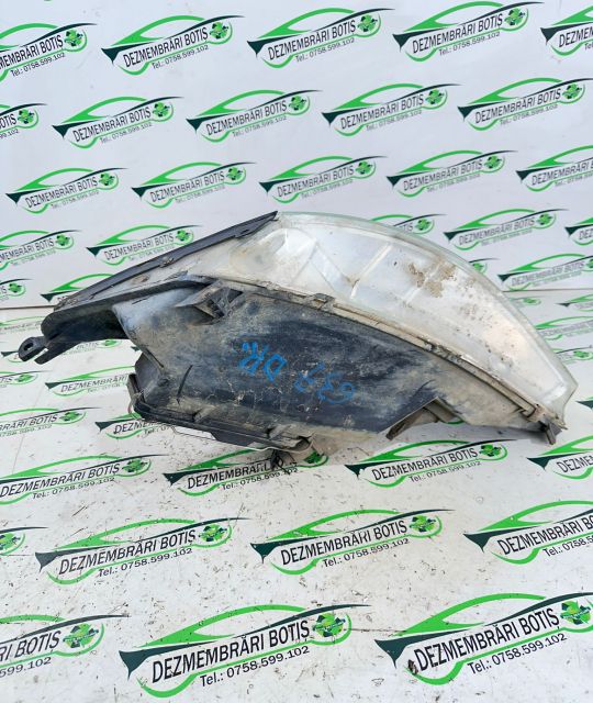 Far dreapta Ford Focus prima generatie