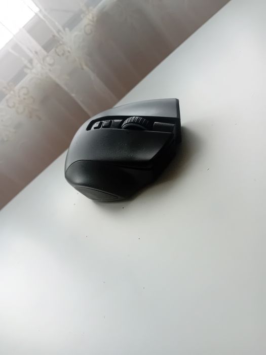 Maus razer naga pro prin Bluetooth