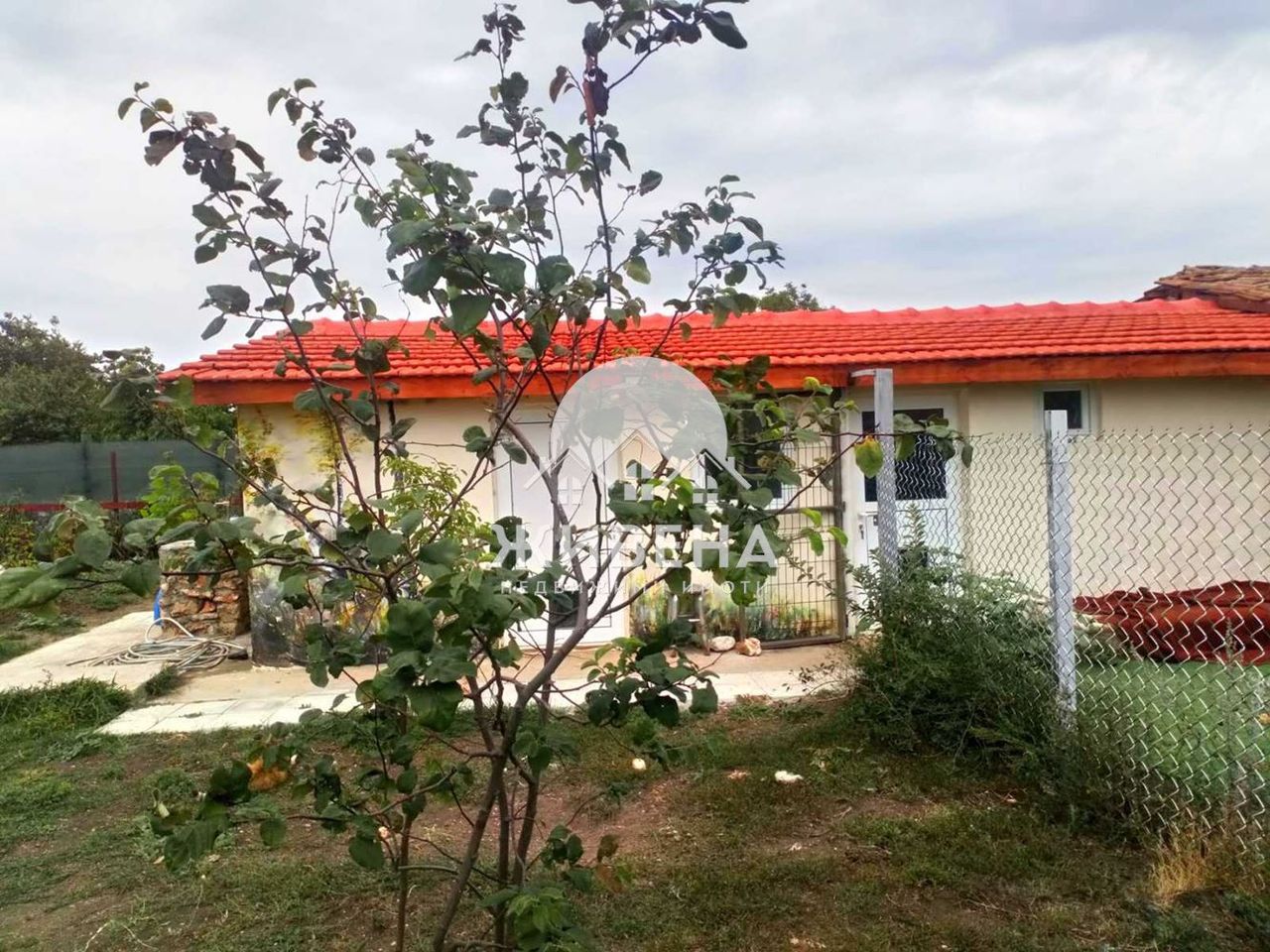 Продава се Къща в с. Божурец, Област Добрич - 102 кв.м за 1863 €/кв.м - Снимка #3