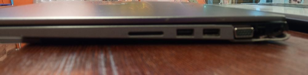 Продам ноутбук в хорошем мостоянии