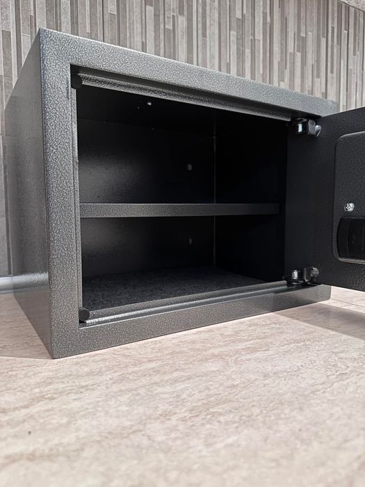 Електронен Сейф за Дома и Офиса!