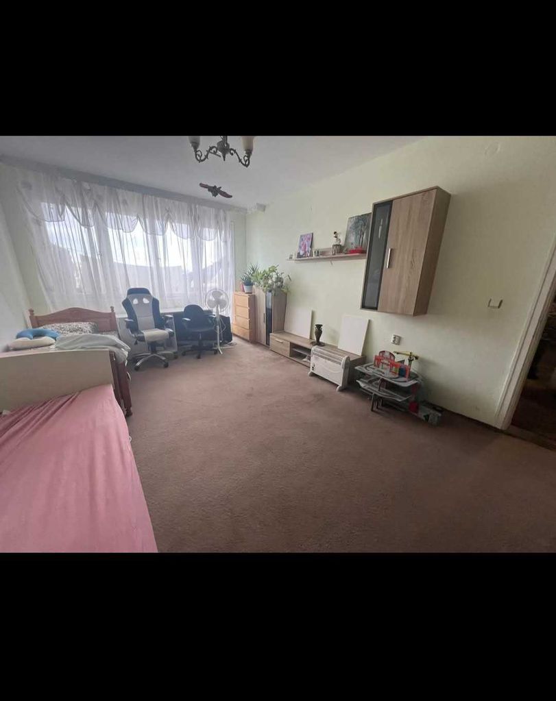 Продава се Двустаен апартамент в Добрич, Център - 85 кв.м за 918 €/кв.м - Снимка #3
