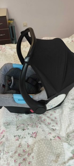 Продавам бебешко столче за кола