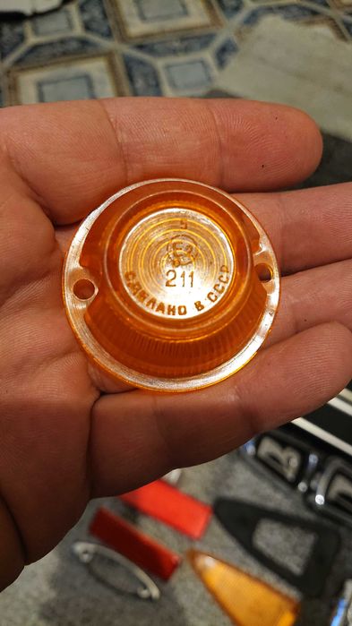 Емблеми и стопове лада москвич