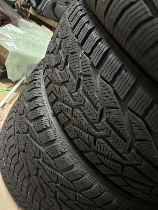 Roti Anvelope de iarna  : 235/55/19