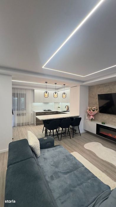 Casa / apartament tip duplex miroslava valea adanca