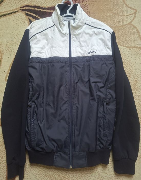 Продаётся мужской олимпийка, цвета синий и чёрный