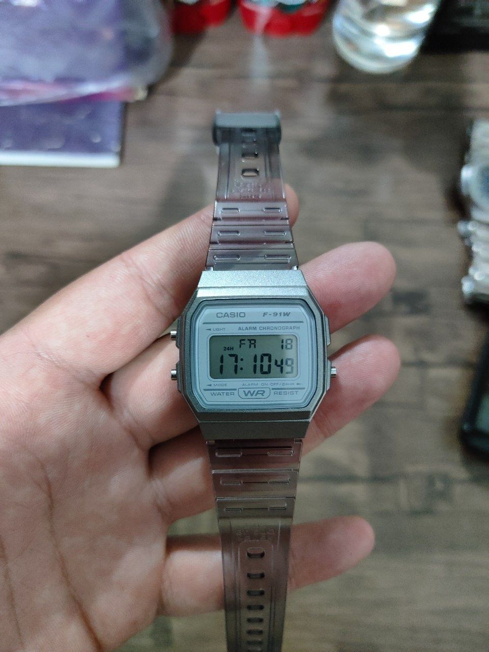 Продаю Часы Casio F-91W оригинал!