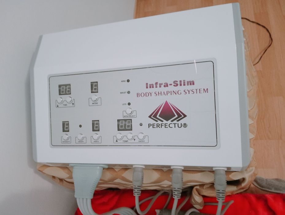 Vând aparat presoterapie și drenaj limfatic.