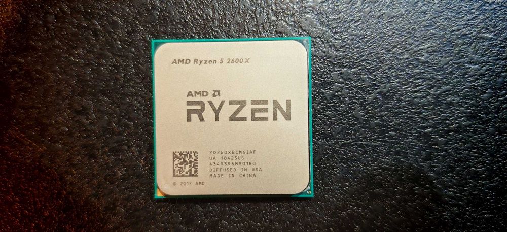 Продавам Перфектен Процесор s.AM4 Ryzen 5 2600X 6/12 Cores + New BOX
