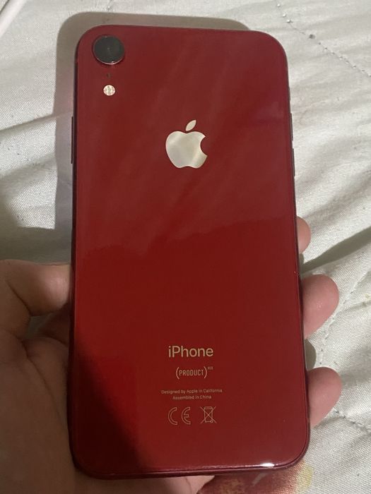 Айфон хср,64 гб,красный цвет