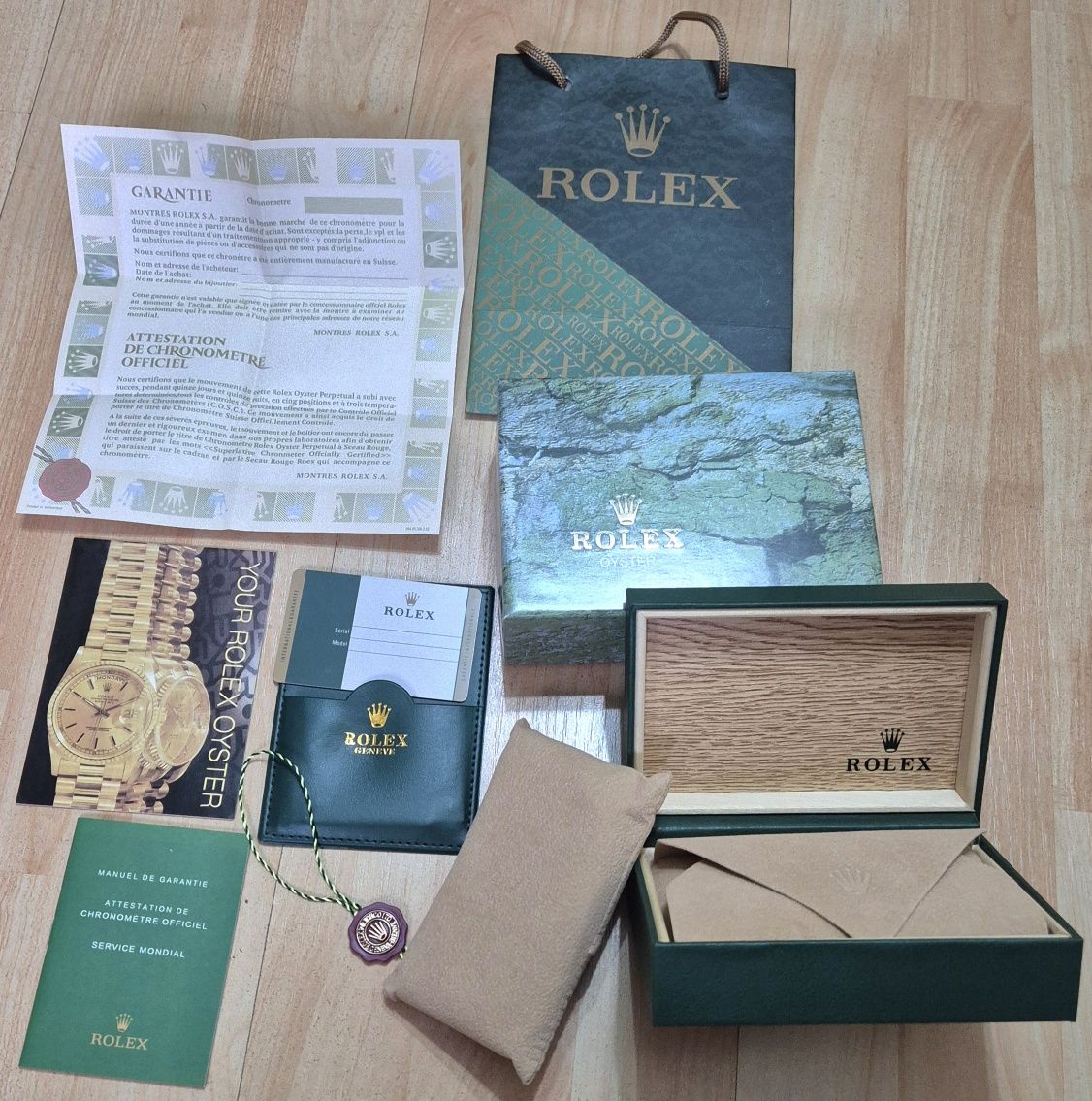 Cutie ceas Rolex cu toate acte + punga