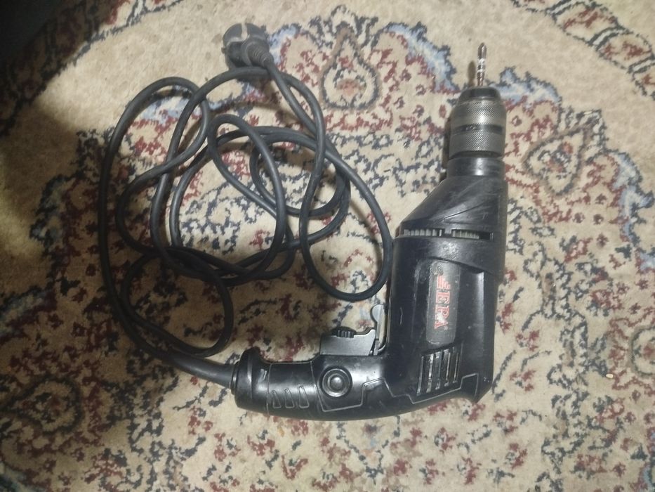 Продою дрель в хорошо состояние