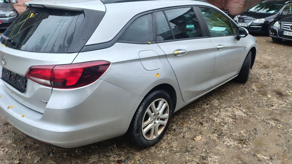 Opel Astra/2019/Diesel 1.6 /euro6