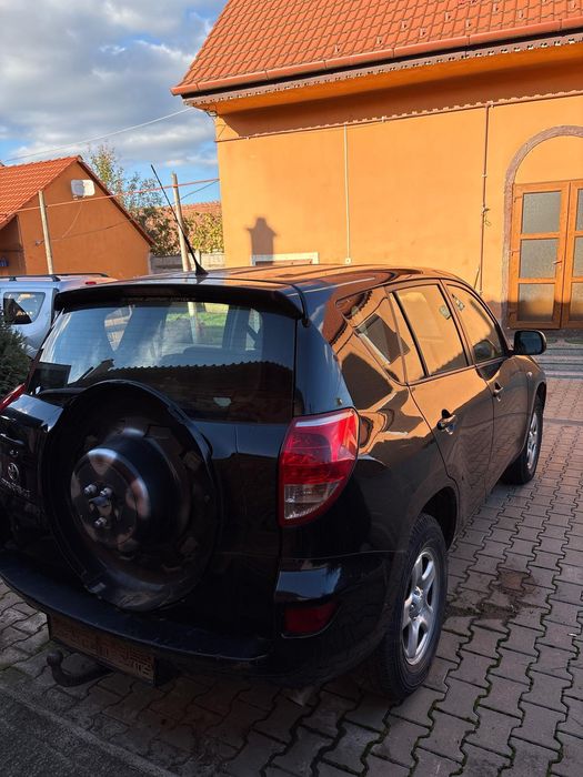 Vând Toyota rav 4