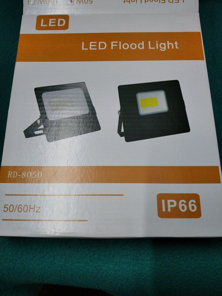 LED прожектор RGB 50W с пультом