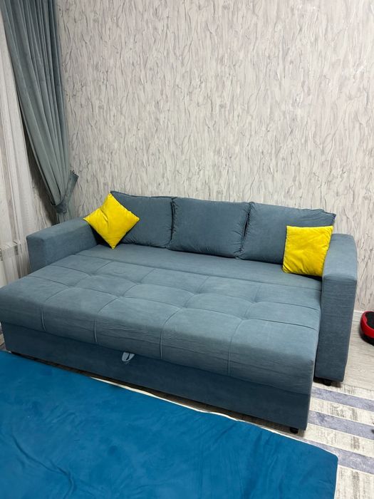 Срочно! Стол+диван в отличном состоянии