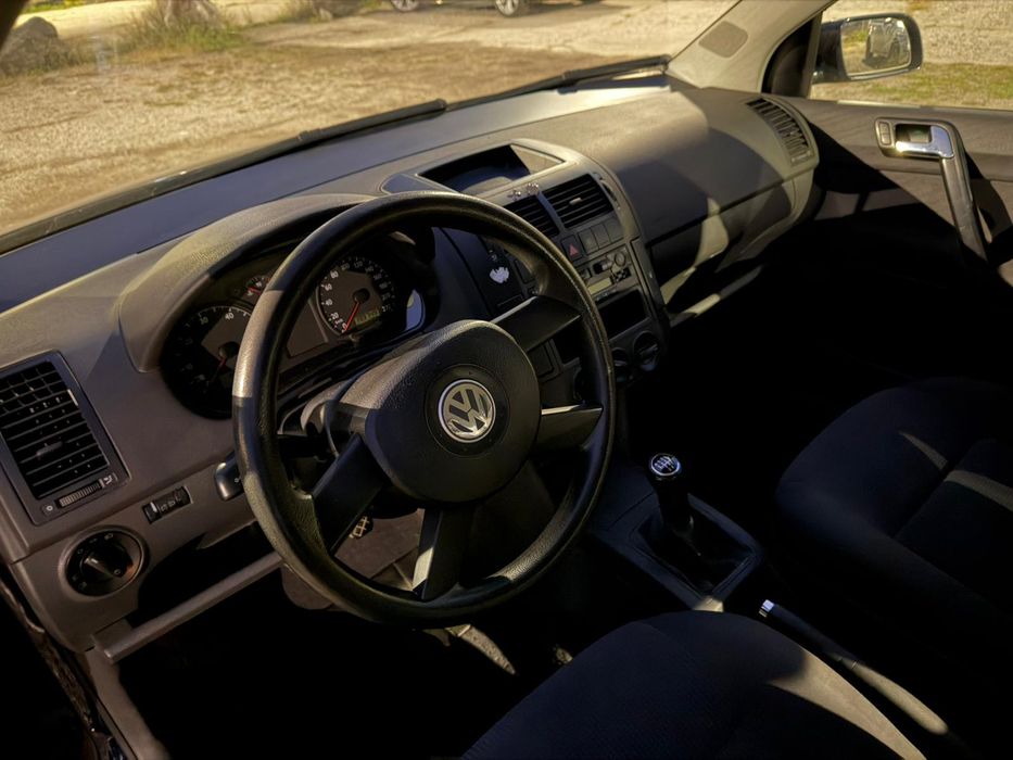 Продава се VW Поло 1.2i Бензин